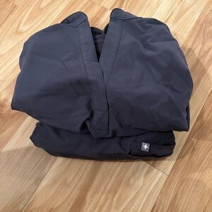Figs grey scrub top and bottom
